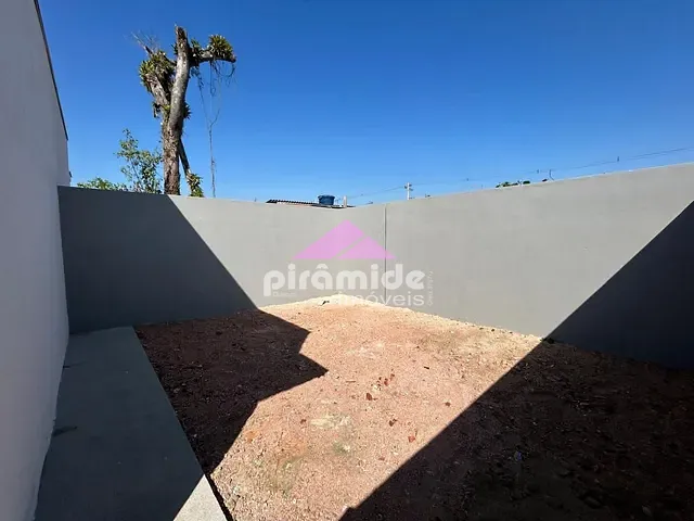 Casa com 180m² 3 quartos e 2 banheiros, à venda, no bairro Morro do Algodão em Caraguatatuba