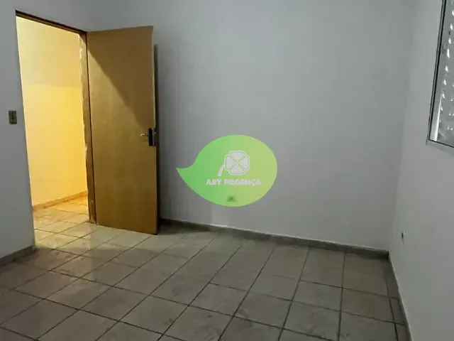 Casa 2 quartos e 1 banheiro, para alugar, no bairro Jardim Alegria em Sorocaba