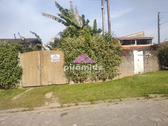 Casa com 415m² 3 quartos e 1 banheiro, à venda, no bairro Jardim das Gaivotas em Caraguatatuba