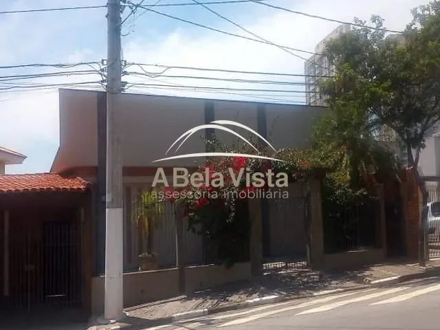 Casa com 360m², para alugar, no bairro Centro em Osasco