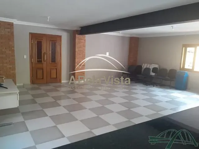 Casa com 360m², para alugar, no bairro Centro em Osasco