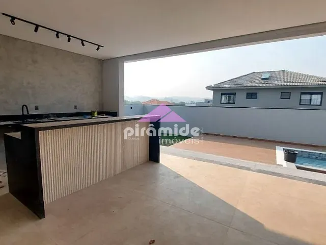 Casa com 600m² 5 quartos e 7 banheiros, à venda, no bairro Urbanova em São José dos Campos