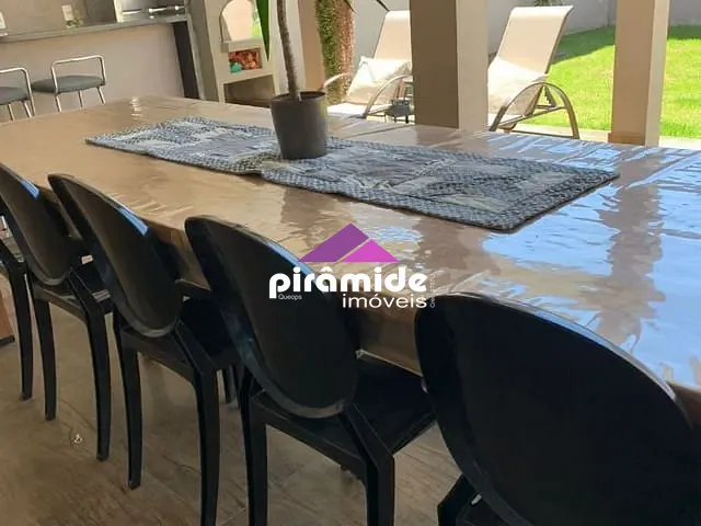 Casa com 313m² 3 quartos e 4 banheiros, à venda, no bairro Urbanova em São José dos Campos