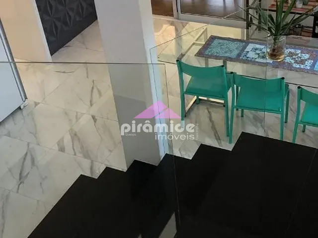 Casa com 313m² 3 quartos e 4 banheiros, à venda, no bairro Urbanova em São José dos Campos