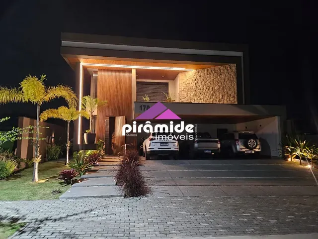 Casa com 450m² 4 quartos e 6 banheiros, à venda, no bairro Urbanova em São José dos Campos