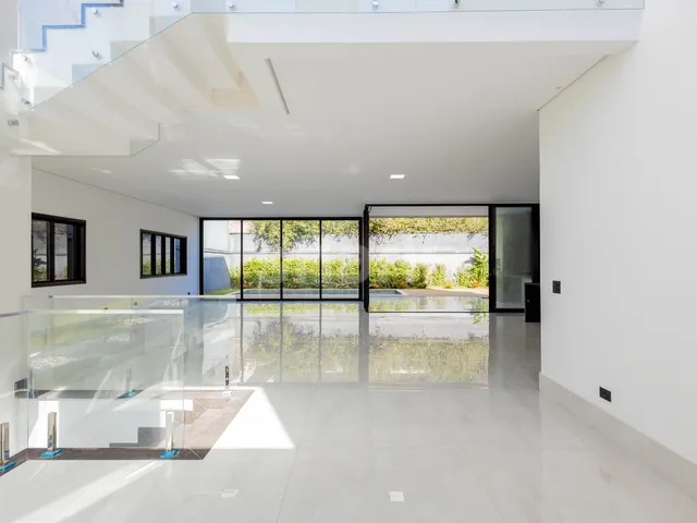Casa com 555m², à venda, no bairro Tamboré em Santana de Parnaíba