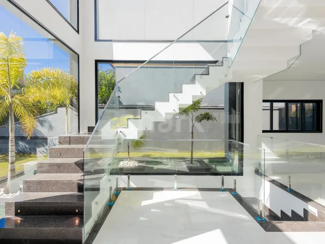 Casa com 555m², à venda, no bairro Tamboré em Santana de Parnaíba