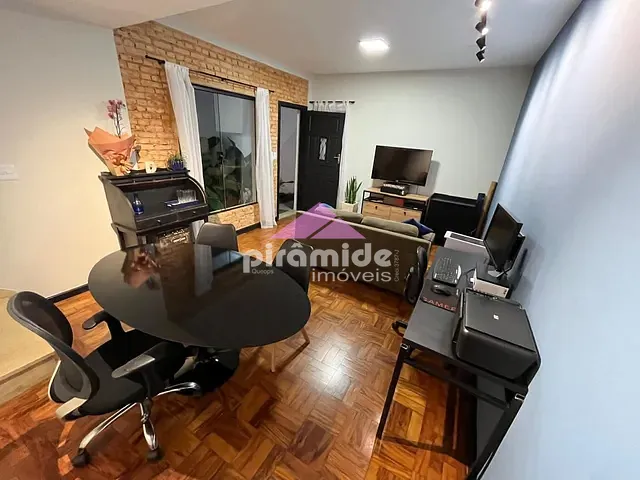 Casa com 117m² 2 quartos e 1 banheiro, à venda, no bairro Vila Betânia em São José dos Campos