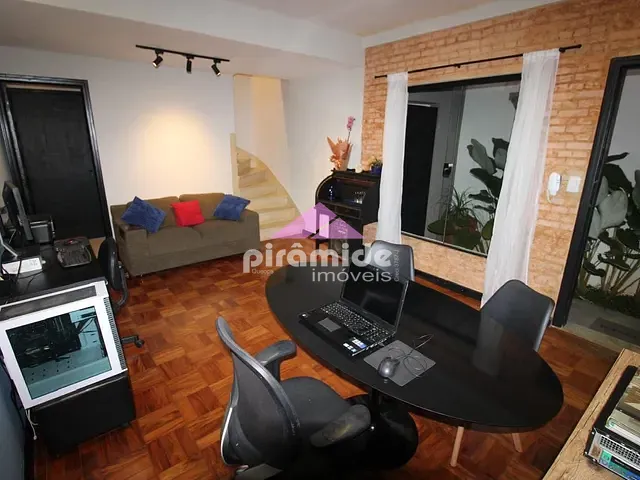 Casa com 117m² 2 quartos e 1 banheiro, à venda, no bairro Vila Betânia em São José dos Campos