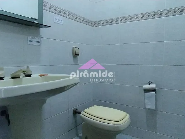 Casa com 377m² 4 quartos e 1 banheiro, à venda, no bairro Lagoinha em Ubatuba