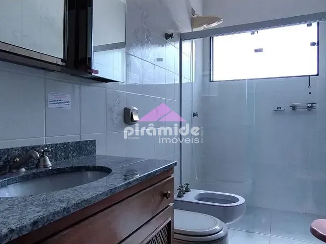 Casa com 377m² 4 quartos e 1 banheiro, à venda, no bairro Lagoinha em Ubatuba