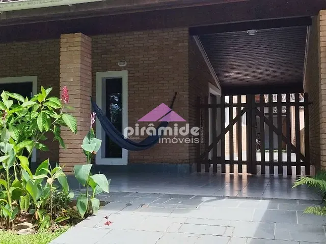 Casa com 377m² 4 quartos e 1 banheiro, à venda, no bairro Lagoinha em Ubatuba