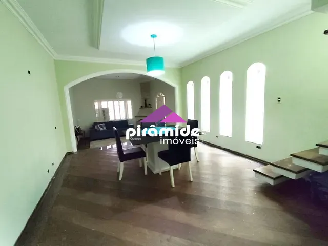 Casa com 150m² 3 quartos e 1 banheiro, à venda, no bairro Cidade Morumbi em São José dos Campos