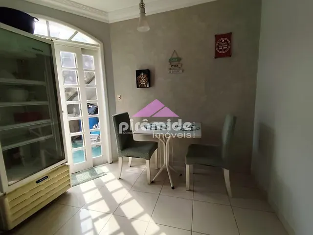 Casa com 150m² 3 quartos e 1 banheiro, à venda, no bairro Cidade Morumbi em São José dos Campos