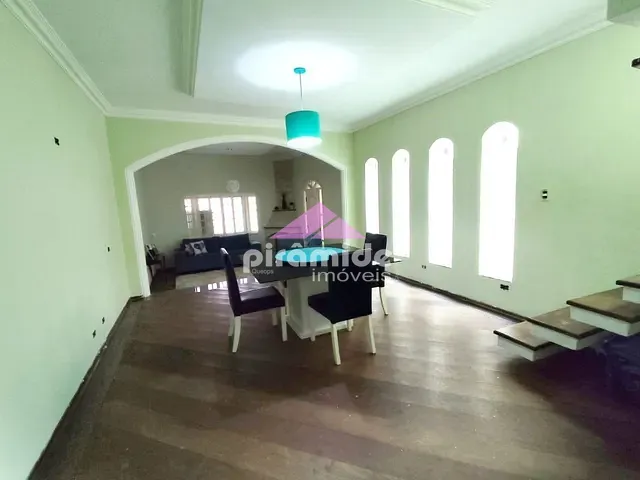Casa com 150m² 3 quartos e 1 banheiro, à venda, no bairro Cidade Morumbi em São José dos Campos