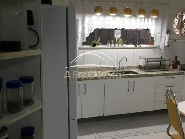 Casa com 330m² 2 quartos e 2 banheiros, à venda, no bairro Bela Vista em Osasco