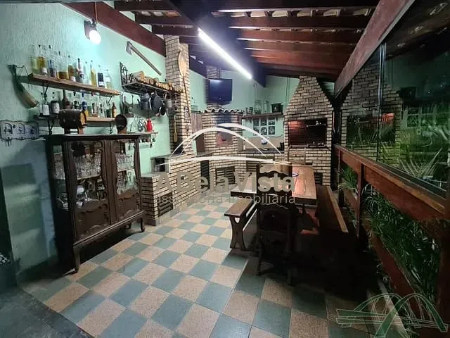 Casa com 330m² 2 quartos e 2 banheiros, à venda, no bairro Bela Vista em Osasco