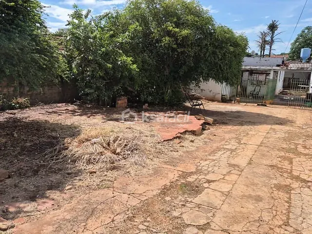 Terreno com 512m², à venda, no bairro Amambaí em Campo Grande