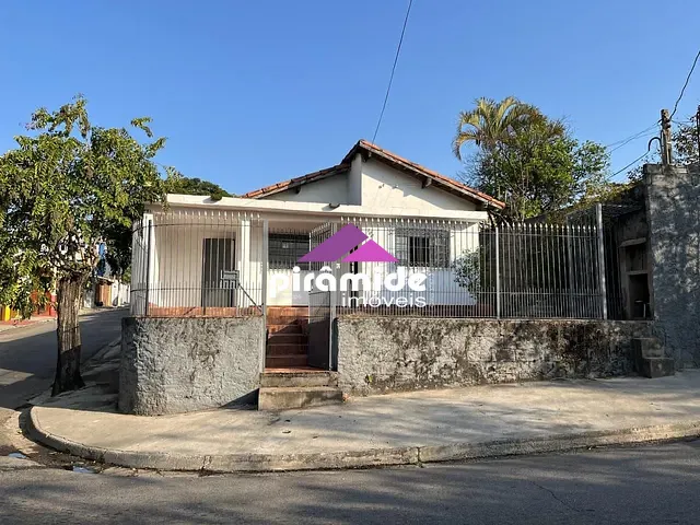 Casa com 263m² 3 quartos e 1 banheiro, à venda, no bairro Jardim São Vicente em São José dos Campos