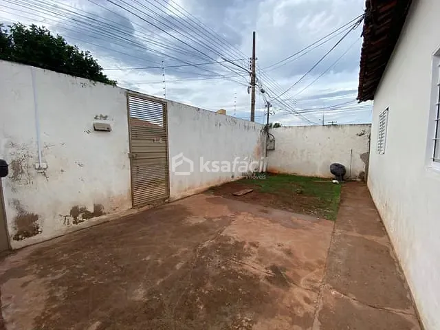 Casa com 360m² 3 quartos e 2 banheiros, à venda, no bairro Guanandi em Campo Grande
