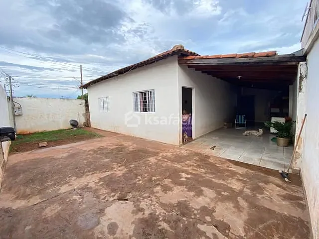 Casa com 360m² 3 quartos e 2 banheiros, à venda, no bairro Guanandi em Campo Grande