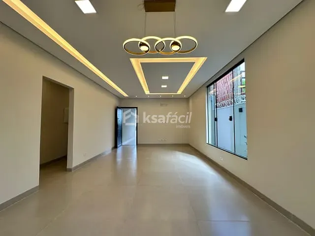 Casa com 340m² 3 quartos e 3 banheiros, à venda, no bairro Pioneiros em Campo Grande