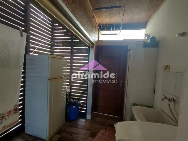 Casa com 354m² 3 quartos e 2 banheiros, à venda, no bairro Portal da Fazendinha em Caraguatatuba