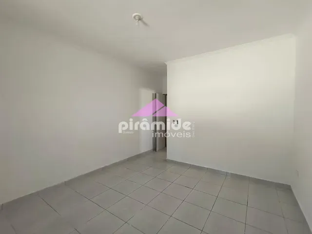 Casa com 175m² 2 quartos e 2 banheiros, à venda, no bairro Praia das Palmeiras em Caraguatatuba