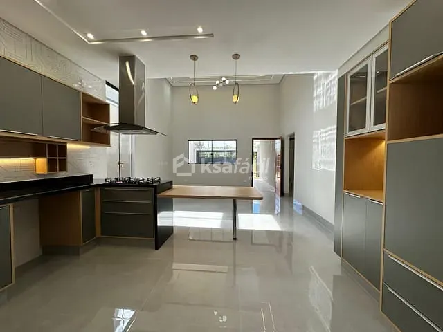 Casa com 360m² 3 quartos e 3 banheiros, à venda, no bairro Bairro Seminário em Campo Grande