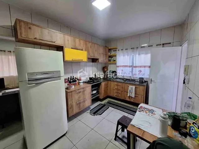 Casa com 180m² 2 quartos e 1 banheiro, à venda, no bairro Residencial Oliveira em Campo Grande