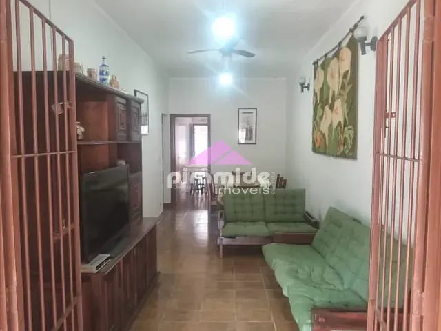 Casa com 300m² 4 quartos e 3 banheiros, à venda, no bairro Perequê Mirim em Ubatuba