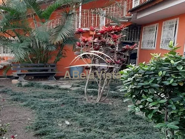 Casa com 500m² 4 quartos e 6 banheiros, à venda, no bairro Cipava em Osasco
