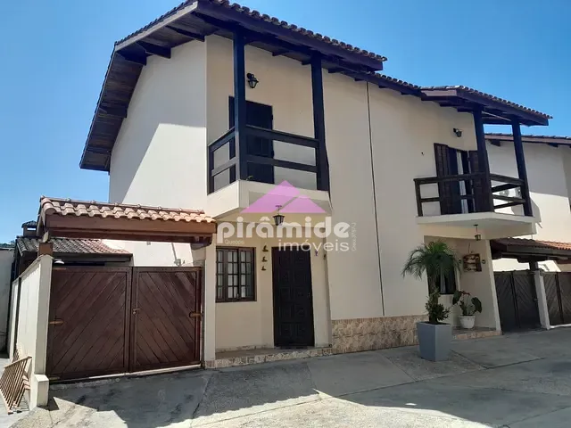 Casa com 90m² 2 quartos e 2 banheiros, à venda, no bairro Balneário Gardem Mar em Caraguatatuba