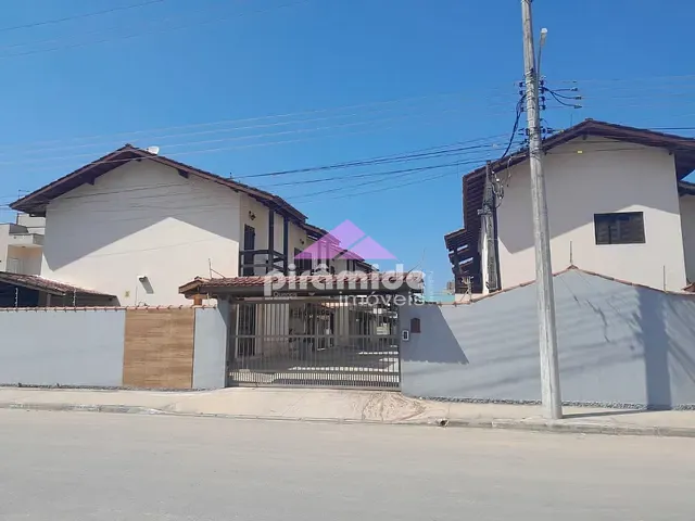 Casa com 90m² 2 quartos e 2 banheiros, à venda, no bairro Balneário Gardem Mar em Caraguatatuba