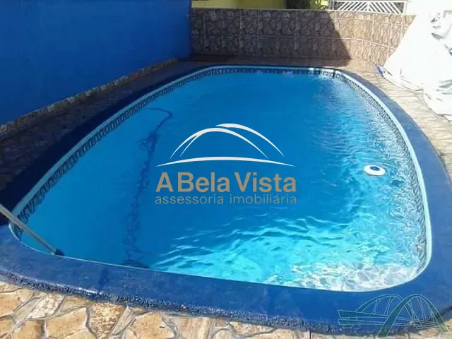 Casa com 450m² 2 quartos e 2 banheiros, à venda, no bairro Vila Atlântica em Mongaguá