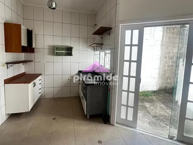 Casa com 175m² 2 quartos e 1 banheiro, à venda, no bairro Loteamento Villa Branca em Jacareí