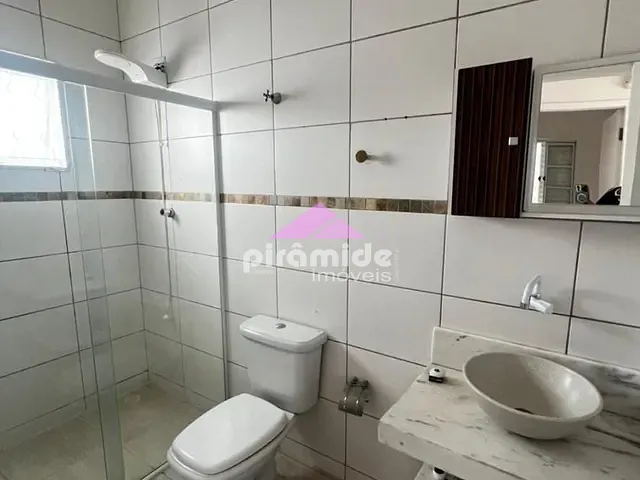 Casa com 175m² 2 quartos e 1 banheiro, à venda, no bairro Loteamento Villa Branca em Jacareí