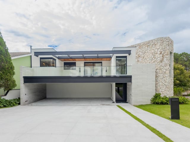 Casa com 516m² 4 quartos e 7 banheiros, à venda, no bairro Alphaville em Santana de Parnaíba