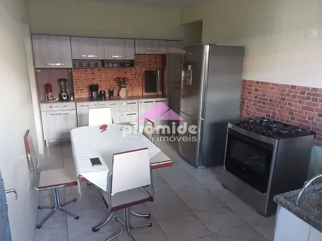Casa com 125m² 4 quartos e 2 banheiros, à venda, no bairro Jardim Santa Inês III em São José dos Campos