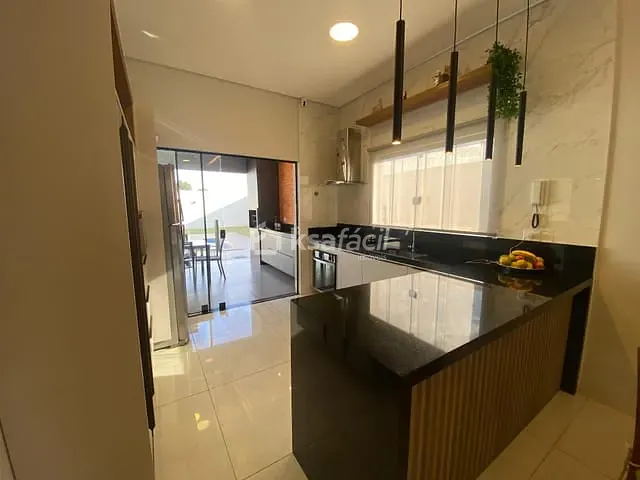 Casa com 455m² 3 quartos e 3 banheiros, à venda, no bairro Panorama em Campo Grande