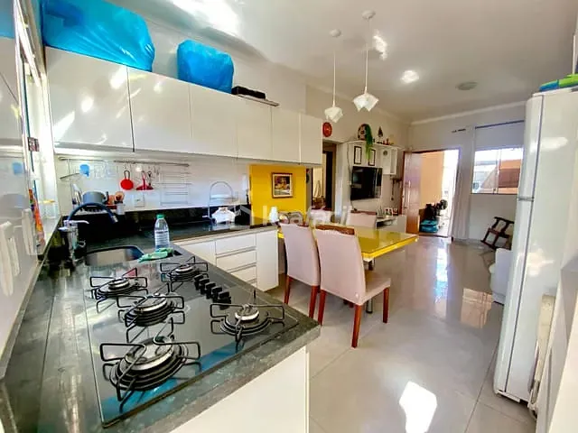 Casa 2 quartos e 2 banheiros, à venda, no bairro Parque Dallas em Campo Grande