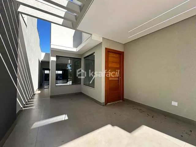 Casa com 225m² 3 quartos e 4 banheiros, à venda, no bairro Parque Residencial Rita Vieira em Campo Grande