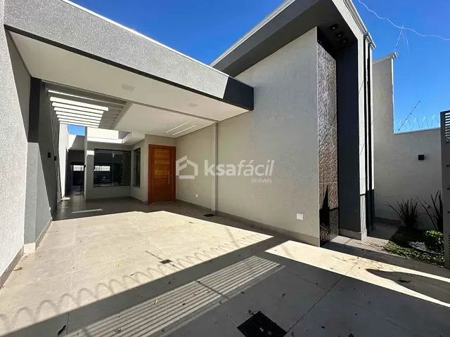 Casa com 225m² 3 quartos e 4 banheiros, à venda, no bairro Parque Residencial Rita Vieira em Campo Grande