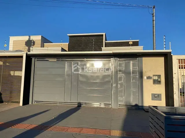 Casa com 225m² 3 quartos e 3 banheiros, à venda, no bairro Jardim Leblon em Campo Grande