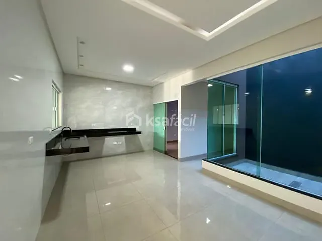Casa com 225m² 3 quartos e 3 banheiros, à venda, no bairro Jardim Leblon em Campo Grande