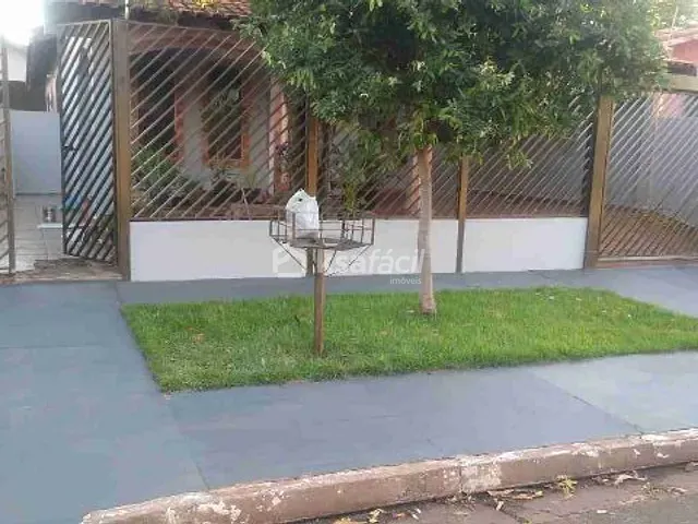 Casa com 360m² 3 quartos e 4 banheiros, à venda, no bairro Vila Marcos Roberto em Campo Grande