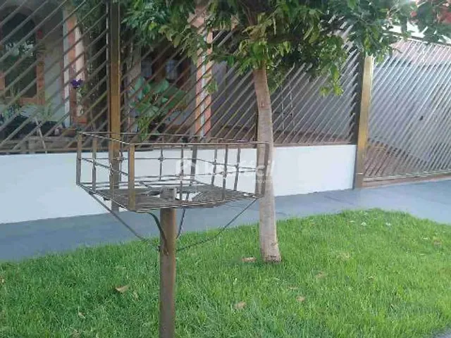 Casa com 360m² 3 quartos e 4 banheiros, à venda, no bairro Vila Marcos Roberto em Campo Grande