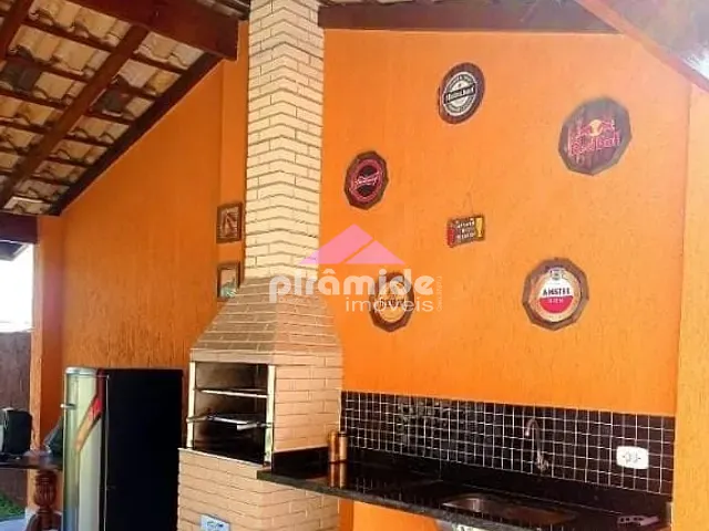 Casa com 380m² 3 quartos e 2 banheiros, à venda, no bairro Pontal de Santa Marina em Caraguatatuba