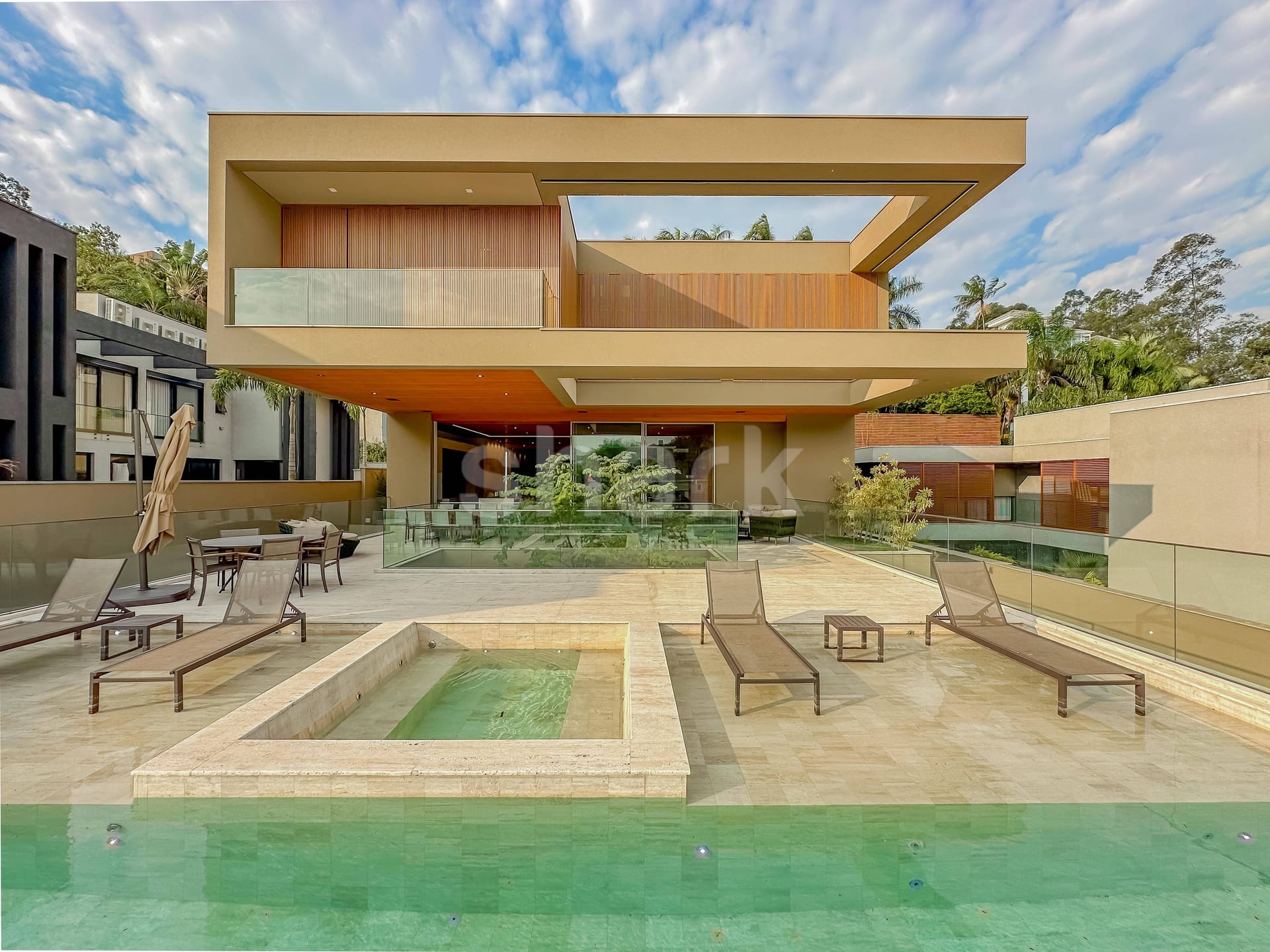 Casa em Alphaville — foto 1