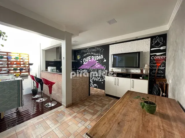 Casa com 163m², à venda, no bairro Jardim Santa Maria em Jacareí